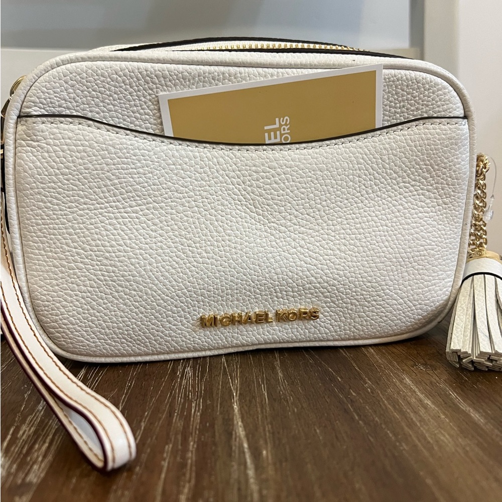MICHAEL Michael Kors Pebbled Leather Convertible Belt Bag White ONE SIZE